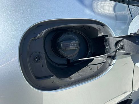 Used 2022 Porsche Macan S image 40