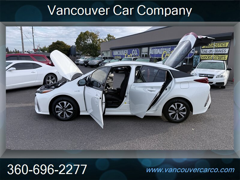 Used 2018 Toyota Prius Prime Plus FWD image 11