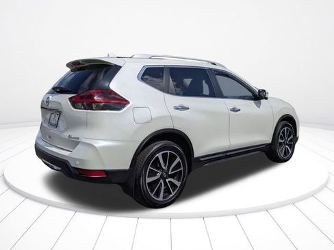 Used 2019 Nissan Rogue SL AWD/4WD image 3