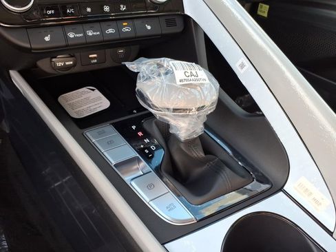 New 2026 Hyundai Elantra Limited FWD image 15