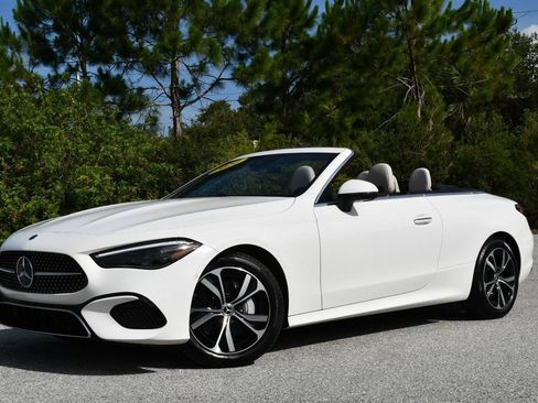 Used 2024 Mercedes-Benz CLE 300 4MATIC Cabriolet image 20