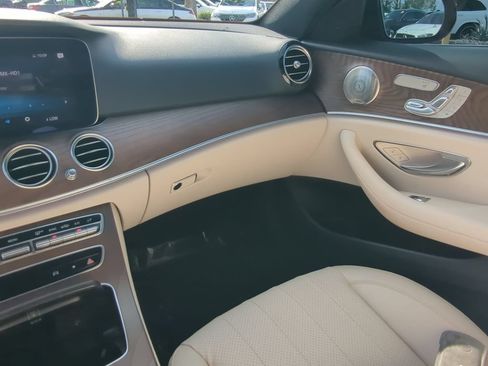 Certified 2022 Mercedes-Benz E 350 Sedan image 4