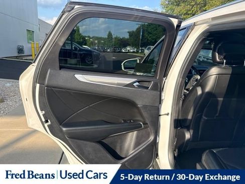 Used 2019 Lincoln MKC Reserve FWD image 15