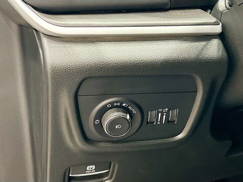 New 2025 Jeep Grand Cherokee L Limited w/ Black Appearance Package AWD/4WD image 20