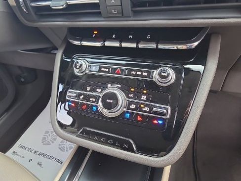 Used 2022 Lincoln Corsair FWD w/ Equipment Group 101A image 18