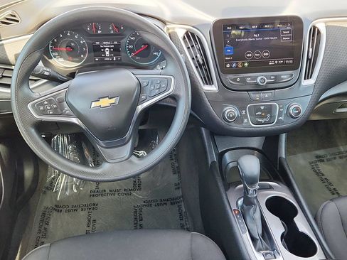 Used 2024 Chevrolet Malibu LS FWD image 11
