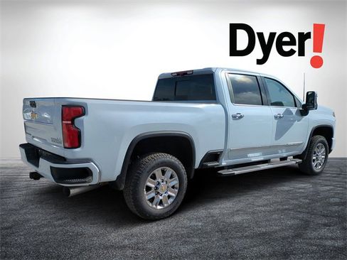 New 2026 Chevrolet Silverado 3500 High Country w/ Technology Package image 3