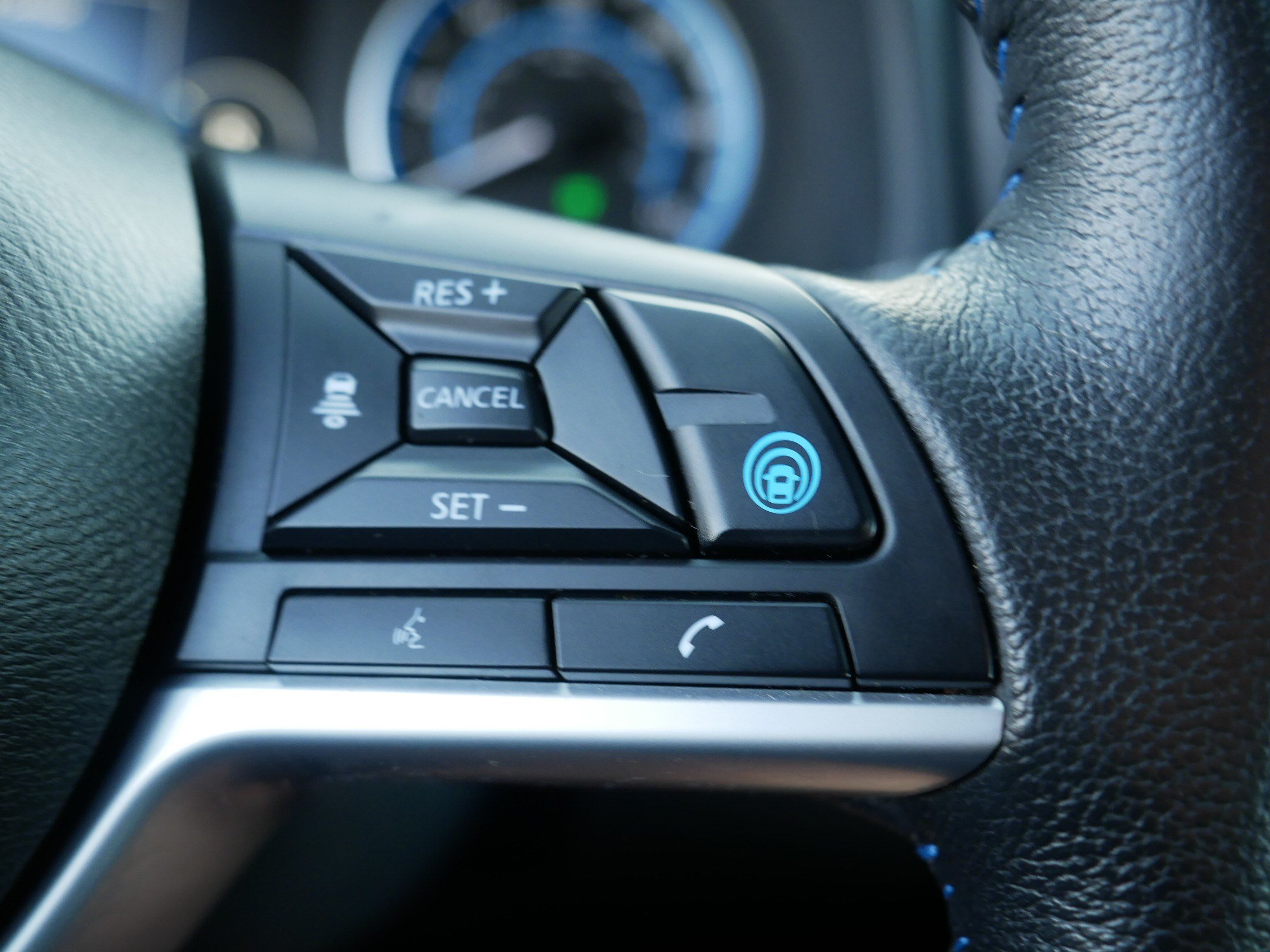 Certified 2025 Nissan Leaf SV Plus FWD image 29