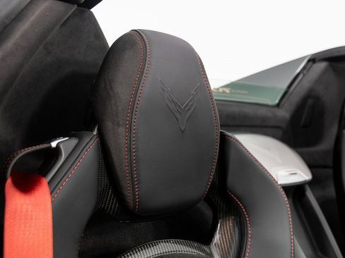 Used 2023 Chevrolet Corvette Z06 image 36