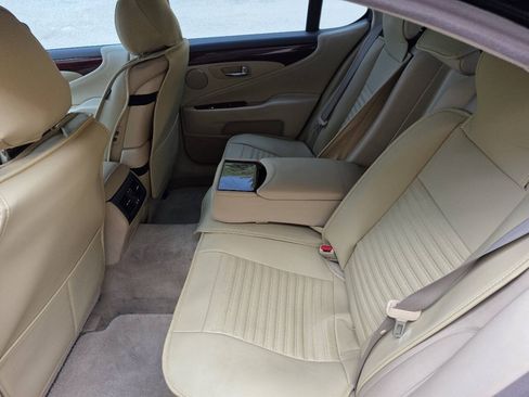Used 2008 Lexus LS 460 RWD image 14