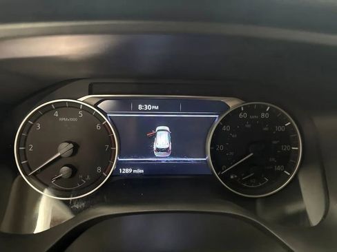 Used 2025 Nissan Rogue SV FWD image 14