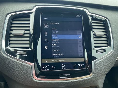 Used 2017 Volvo XC90 T6 Momentum w/ Vision Package image 16