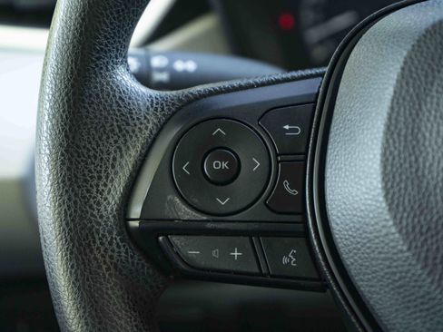 Used 2022 Toyota Corolla LE FWD image 20