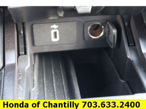 Used 2018 Ford Explorer Limited image 18