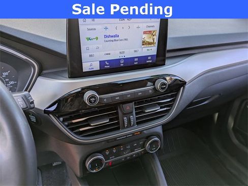 Certified 2022 Ford Escape SE w/ Convenience Package image 11