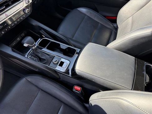 Used 2023 Kia Telluride LX FWD image 14