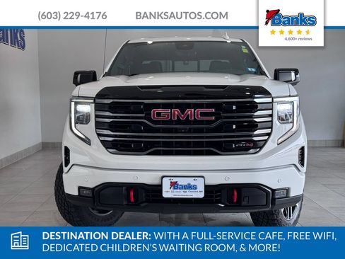 Certified 2025 GMC Sierra 1500 AT4 w/ AT4 Premium Package AWD/4WD image 3