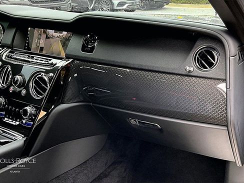 Used 2024 Rolls-Royce Cullinan Black Badge image 15