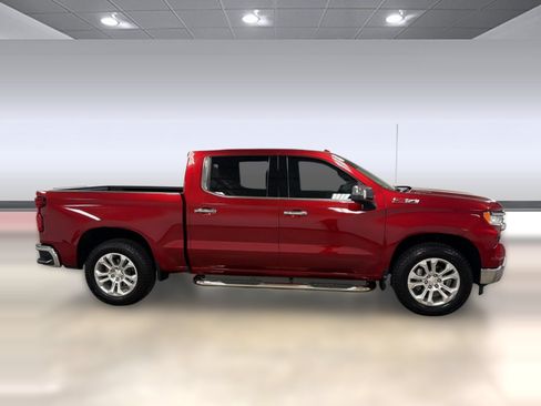 Used 2024 Chevrolet Silverado 1500 LTZ AWD/4WD image 7