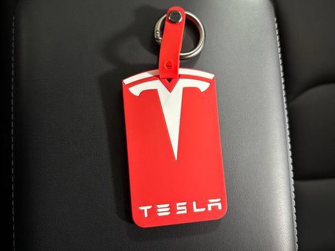 Used 2023 Tesla Model Y Long Range AWD/4WD image 42