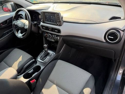Used 2018 Hyundai Kona SEL AWD/4WD image 16