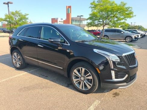 Certified 2023 Cadillac XT5 Premium Luxury AWD/4WD image 10