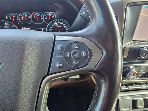 Used 2015 Chevrolet Silverado 1500 High Country w/ High Country Premium Package AWD/4WD image 25