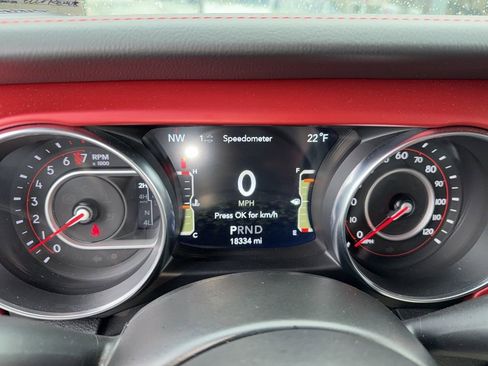 Used 2022 Jeep Wrangler Unlimited Rubicon w/ Xtreme Recon 35" Tire Package image 8