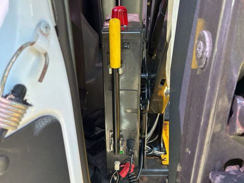 Used 2011 Ford E-350 and Econoline 350 Extended Super Duty w/ PWR Group image 32