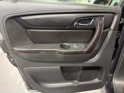 Used 2017 Chevrolet Traverse Premier image 29