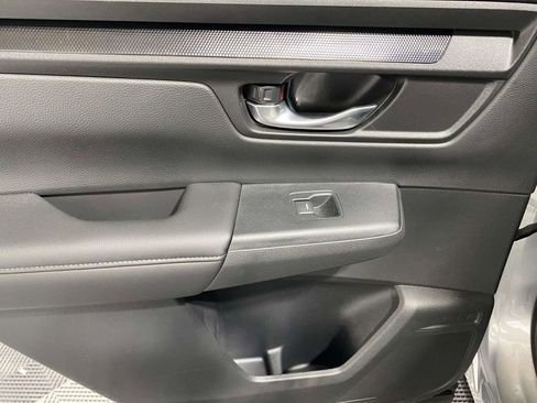 Used 2025 Honda CR-V LX image 14