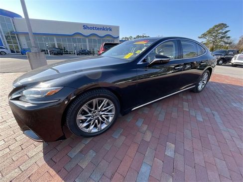Used 2018 Lexus LS 500 500 Base image 9