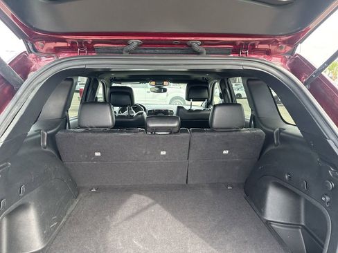 Used 2022 Jeep Grand Cherokee Limited image 12