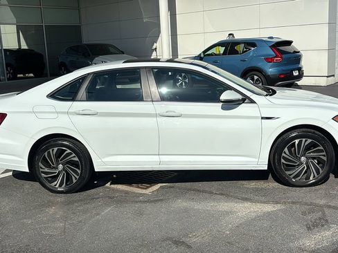 Used 2019 Volkswagen Jetta SEL Premium FWD image 28