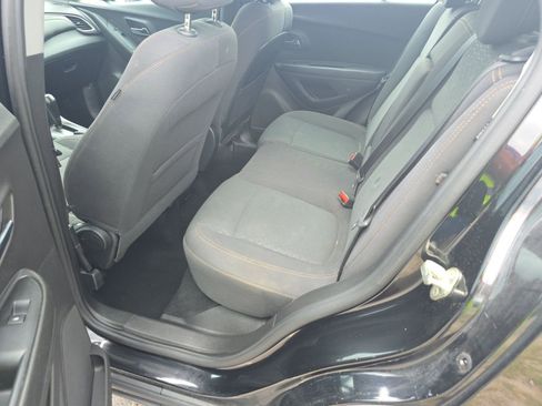 Used 2018 Chevrolet Trax LS FWD image 4