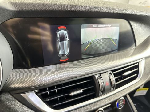 Used 2024 Alfa Romeo Stelvio Ti AWD/4WD image 17