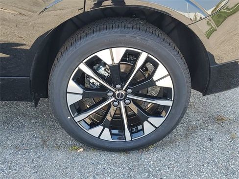 New 2026 Volvo XC60 B5 Plus w/ Protection Package Premier image 29