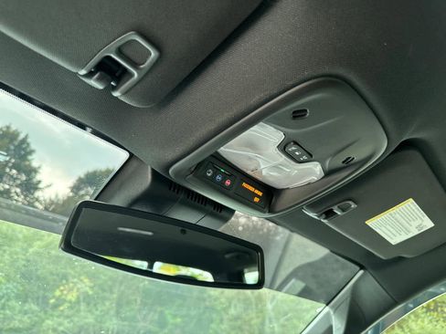 Used 2024 GMC Canyon AT4 w/ Canyon Safety Plus Package image 28