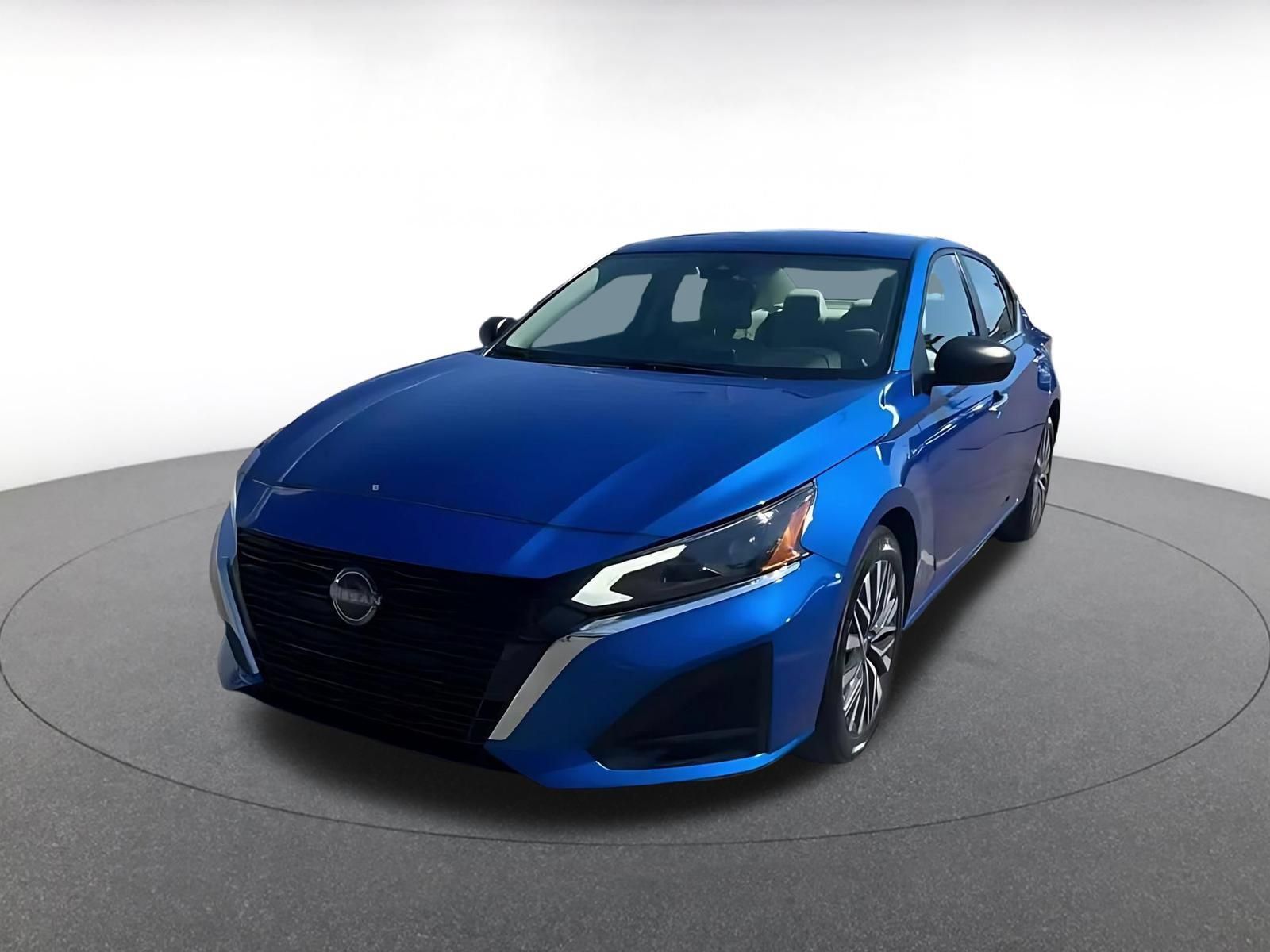 Used 2025 Nissan Altima 2.5 SV FWD image 6
