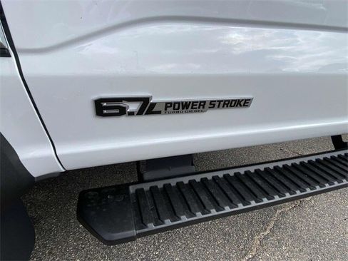 New 2025 Ford F550 4x4 Regular Cab Super Duty image 30
