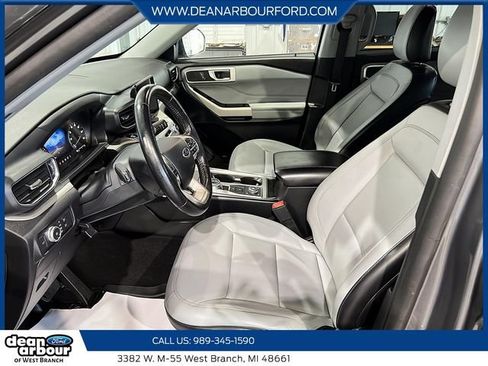 Used 2021 Ford Explorer XLT w/ Equipment Group 202A AWD/4WD image 9