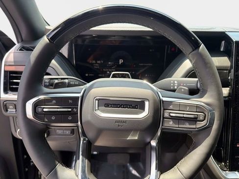 New 2026 GMC Yukon Denali w/ Denali Reserve Package AWD/4WD image 26