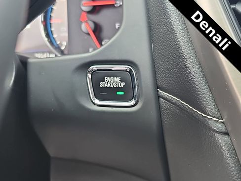 Used 2022 GMC Acadia Denali w/ Denali Ultimate Package image 24