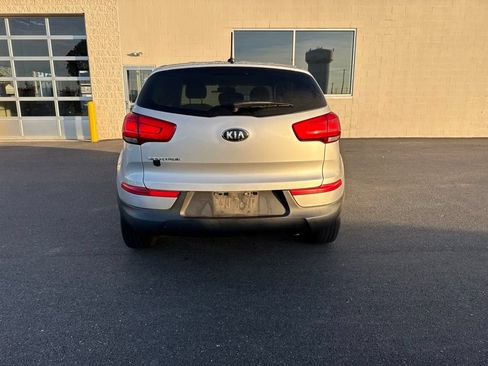 Used 2016 Kia Sportage LX AWD/4WD image 3
