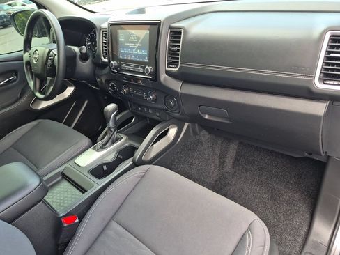 Used 2024 Nissan Frontier SV w/ Technology Package AWD/4WD image 28