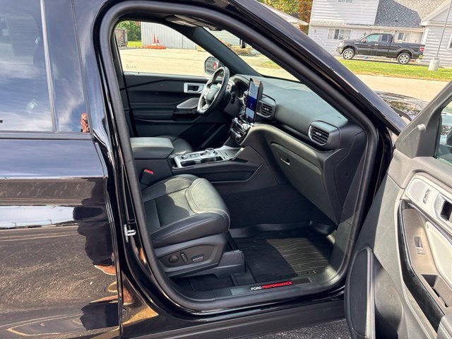 Certified 2023 Ford Explorer ST w/ Equipment Group 401A AWD/4WD image 5
