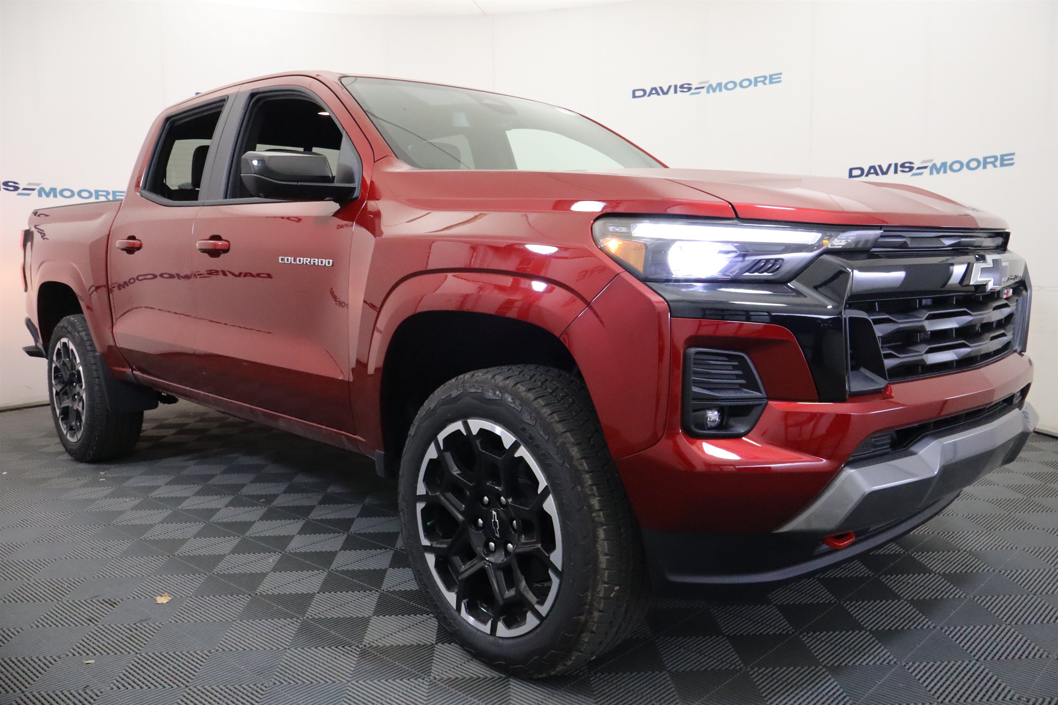 New 2026 Chevrolet Colorado Z71 w/ Technology Package AWD/4WD image 3