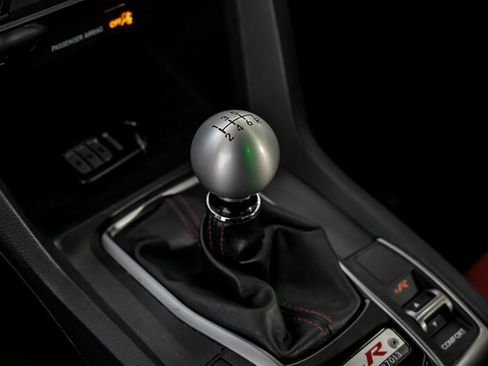 Used 2019 Honda Civic Type R image 30