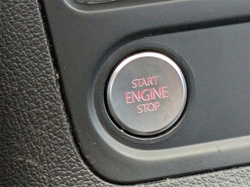 Used 2017 Volkswagen Tiguan Limited w/ Premium Package image 27