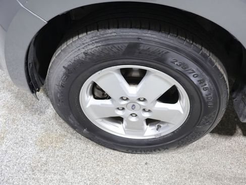 Used 2011 Ford Escape XLT w/ Class II Trailer Tow Pkg AWD/4WD image 9